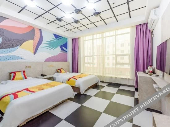 Баодин: π Hotel(Baoding Baigou New Town Hedao International Store)