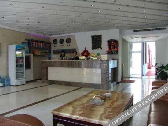 Баодин: Qiyue Hotel (Baigou Business and Trade City)