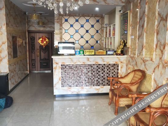 Баодин: Junyi chain hotel (Quyang South Binhe Road)