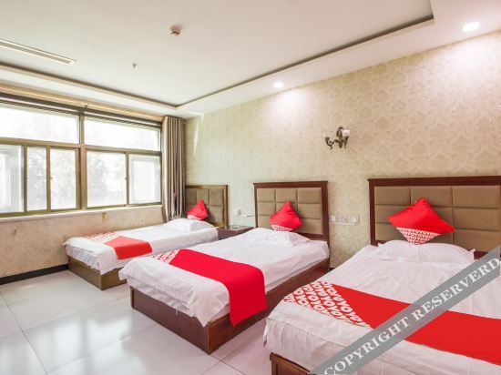 Баодин: Baoding Longyue Hotel