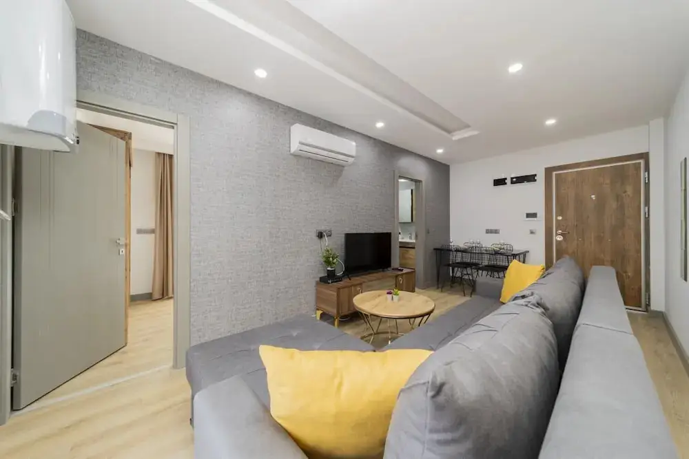 Анталья: Modern Flat w Balcony 10 min to Beach in Antalya