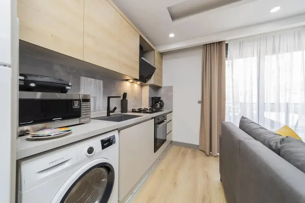 Анталья: Modern Flat w Balcony 10 min to Beach in Antalya