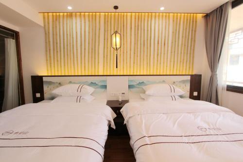 Сянси: Fenghuang Weijianshan Guesthouse