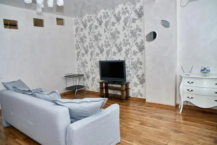 Владивосток: Viahome (Виахоум) на улице Тухачевского