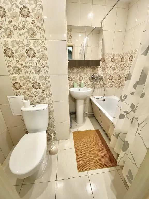 Воронеж: Rental Family Rooms (Рентал Фэмили) на улице Владимира Невского 25/3