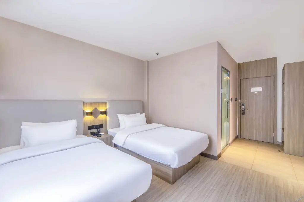 Пекин: Hanting Hotel (Beijing Daxing Caiyu Branch)