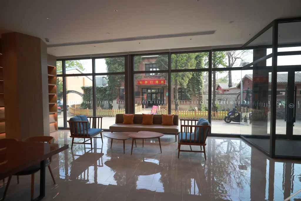 Пекин: Boman Hotel (Beijing Machi Minzhuang Subway Station)