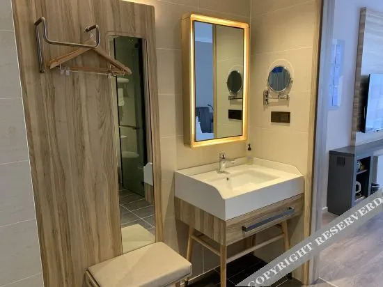 Чанчунь: Hanting Hotel (Changchun Dajing Road Vigor City)
