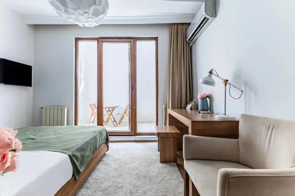 Стамбул: Flat w Backyard 10 min to Taksim and City s Mall