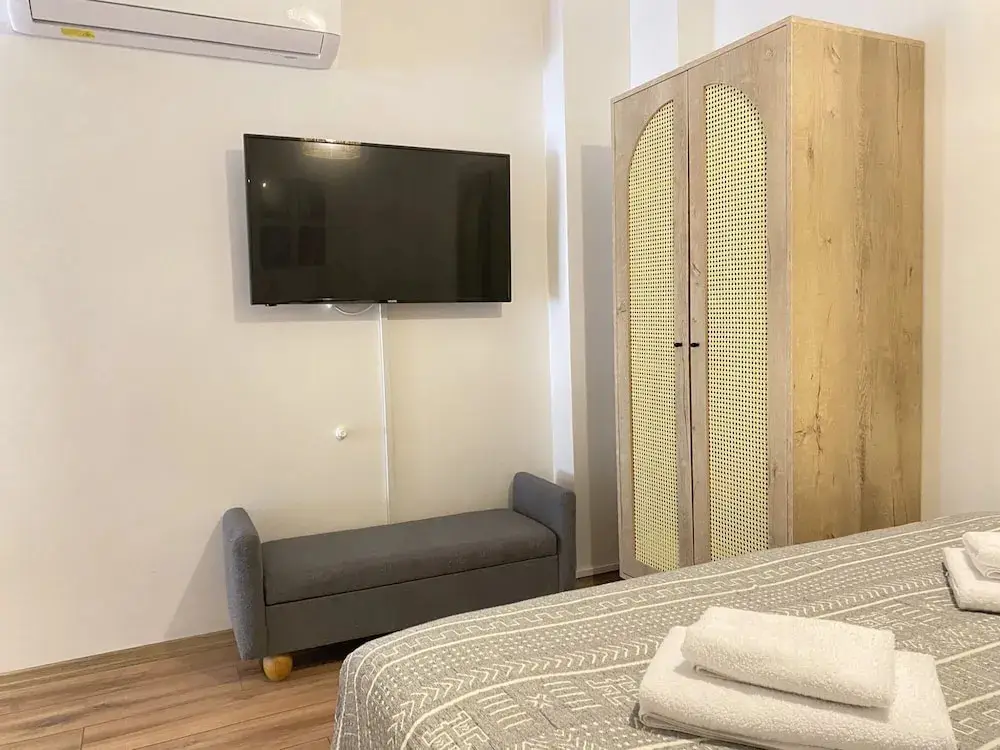 Cozy Flat W French Balcony 5 Min To Istiklal Ave — фото 1