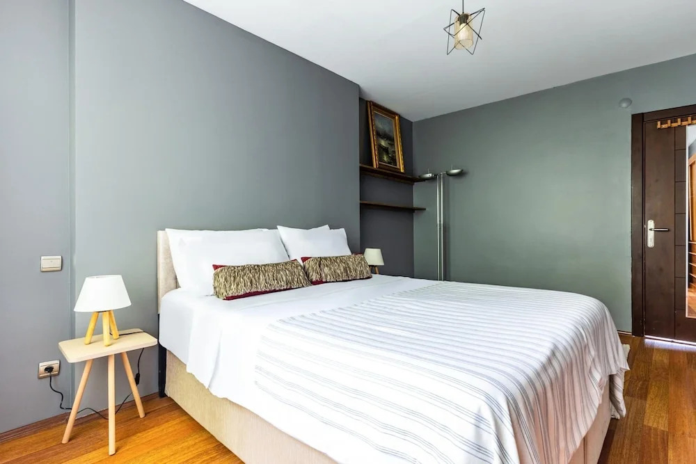 Стамбул: Duplex Flat w Panoramic Bosphorus View and Terrace