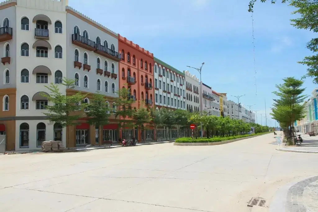 Халонг: Khach san Hai Quan - The Marine Hotel