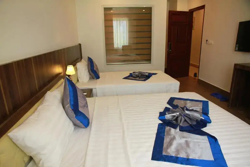Халонг: Khach san Hai Quan - The Marine Hotel