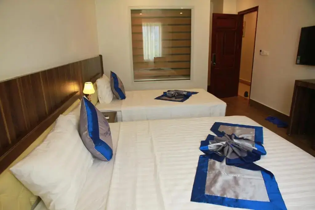 Халонг: Khach san Hai Quan - The Marine Hotel