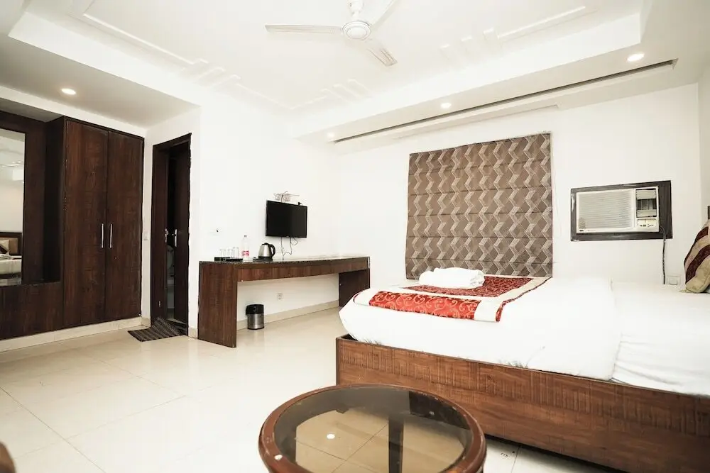 Нью-Дели: Hotel Peridot Near IGI Delhi Airport