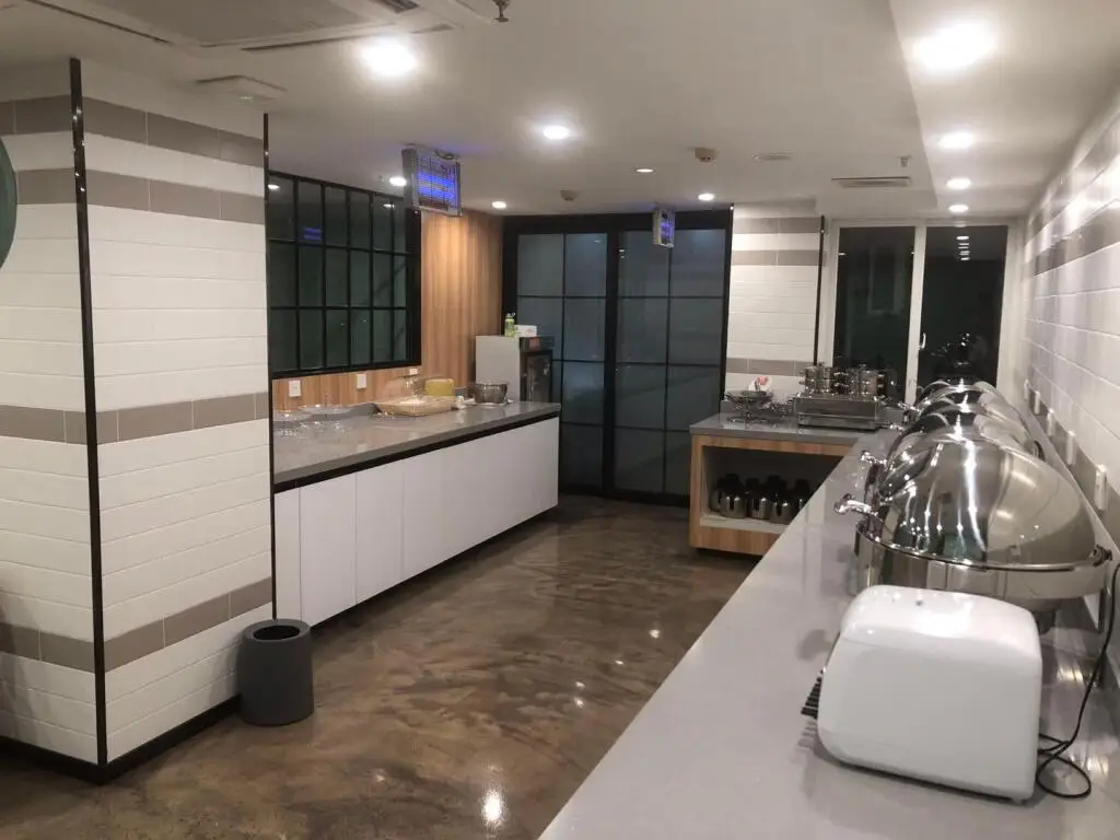 Нанкин: Elan Hotel (Nanjing Xinjiekou Wangfu Street)