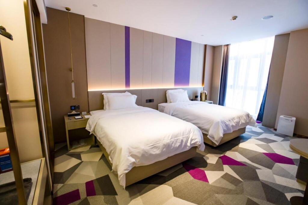 Наньтун: Lavande Hotel Hai'an Sports Center