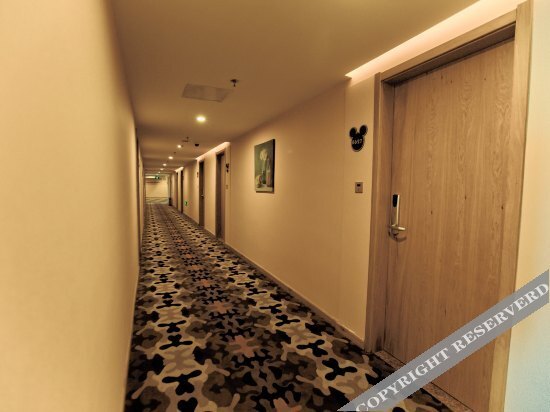 Шанхай: International Hotel Dragon