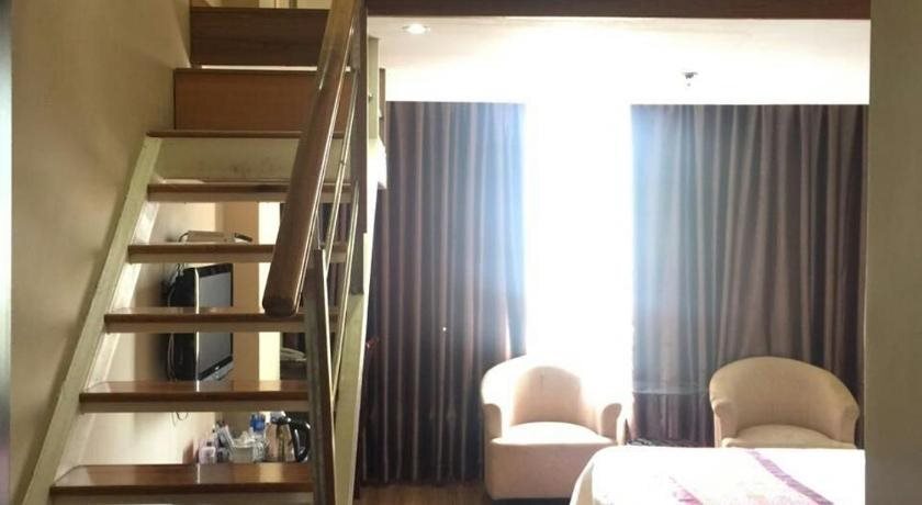 Шанхай: Rentai Bussiness Hotel