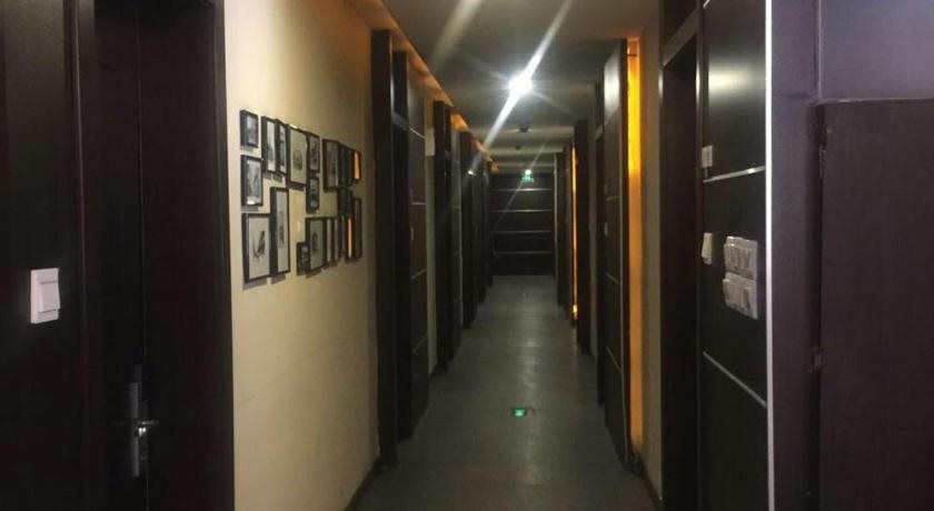 Шанхай: Rentai Bussiness Hotel