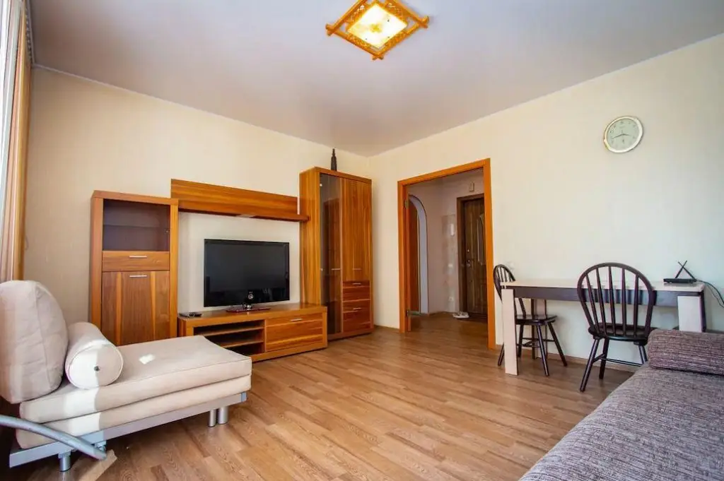 Красноярск: ABC Apartmens (ЭйБиСи Апартментс) на улице Горького