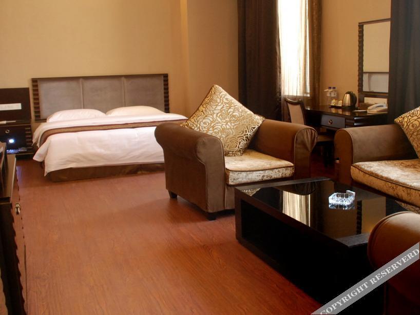 Циндао: Qingdao Garden Hotel de Love