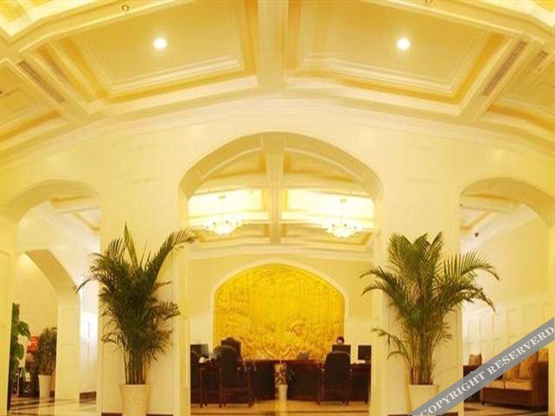 Циндао: Qingdao Garden Hotel de Love
