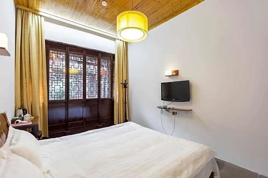 Цзиньцзэ: Suzhou Tongli Qingmei Zhuma Sanqiao Inn