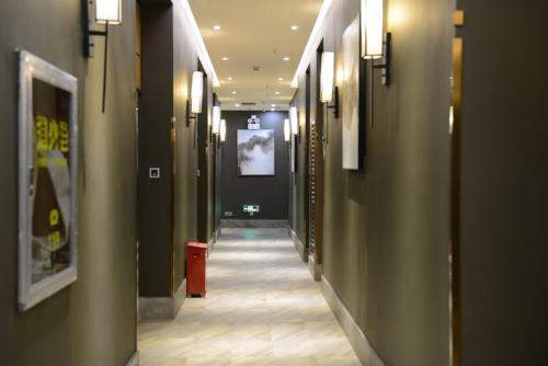 Шэньчжэнь: Shenzhen Mint Apartment