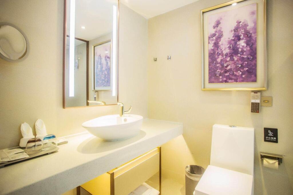 Гуанчжоу: Lavande Hotels Guangzhou Baiyun Avenue North Metro Station