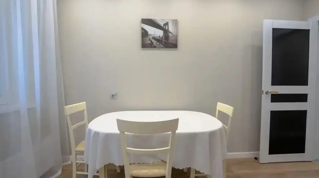 Красноярск: ABC Apartmens (ЭйБиСи Апартментс) на улице Октябрьская