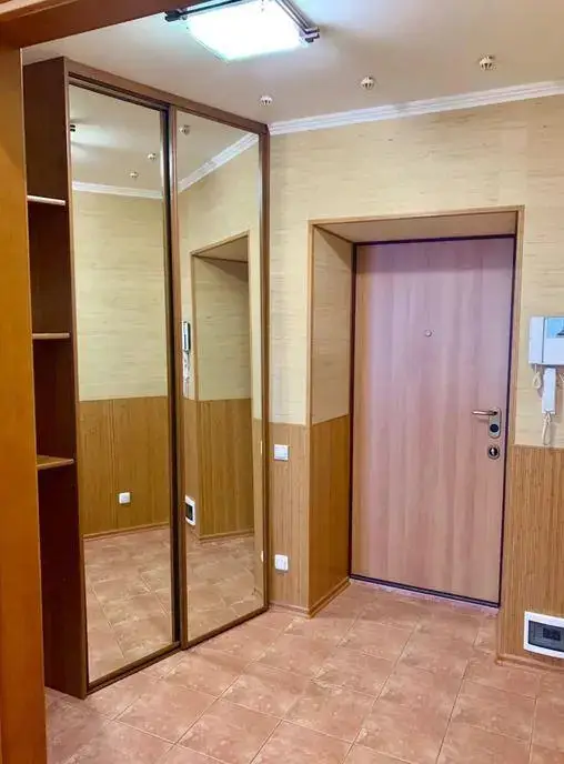 Красноярск: ABC Apartmens (ЭйБиСи Апартментс) на улице Толстого