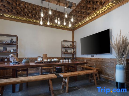 Шанграо: Floral Hotel·Tingfengshuo B&B (Huangling Scenic Spot Store)