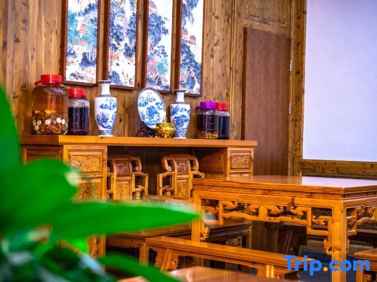 Шанграо: Floral Hotel·Tingfengshuo B&B (Huangling Scenic Spot Store)