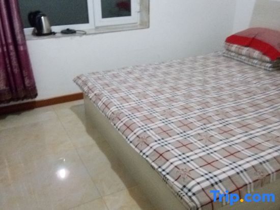 Цзилинь: Jiangbian Renjia Sheying Jidi Inn
