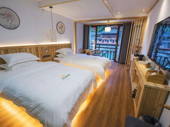 Сянси: Zuimei Fenghuang Boutique Riverside Guesthouse