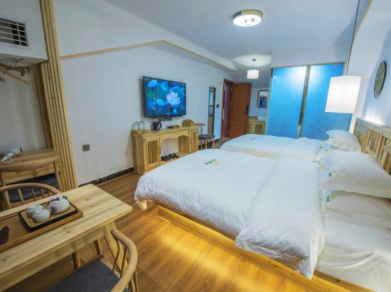 Сянси: Zuimei Fenghuang Boutique Riverside Guesthouse