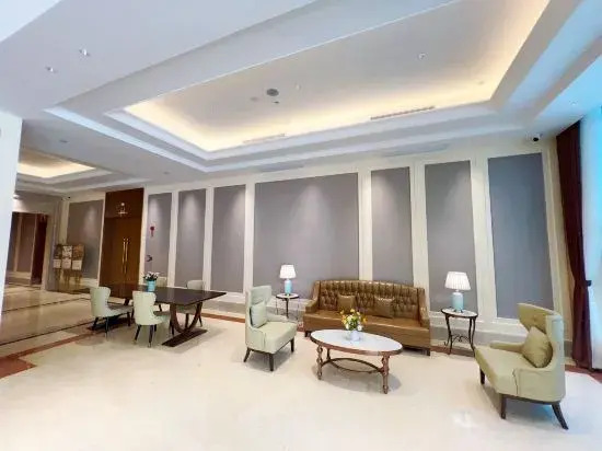 Шэньчжэнь: Vienna Hotel (Longhua Yicheng Center Yousong Branch))