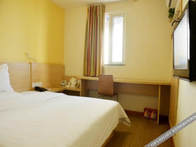 Чэнду: 7 Days Inn (Chengdu Qingyang Palace Provincial hospital MTR station)