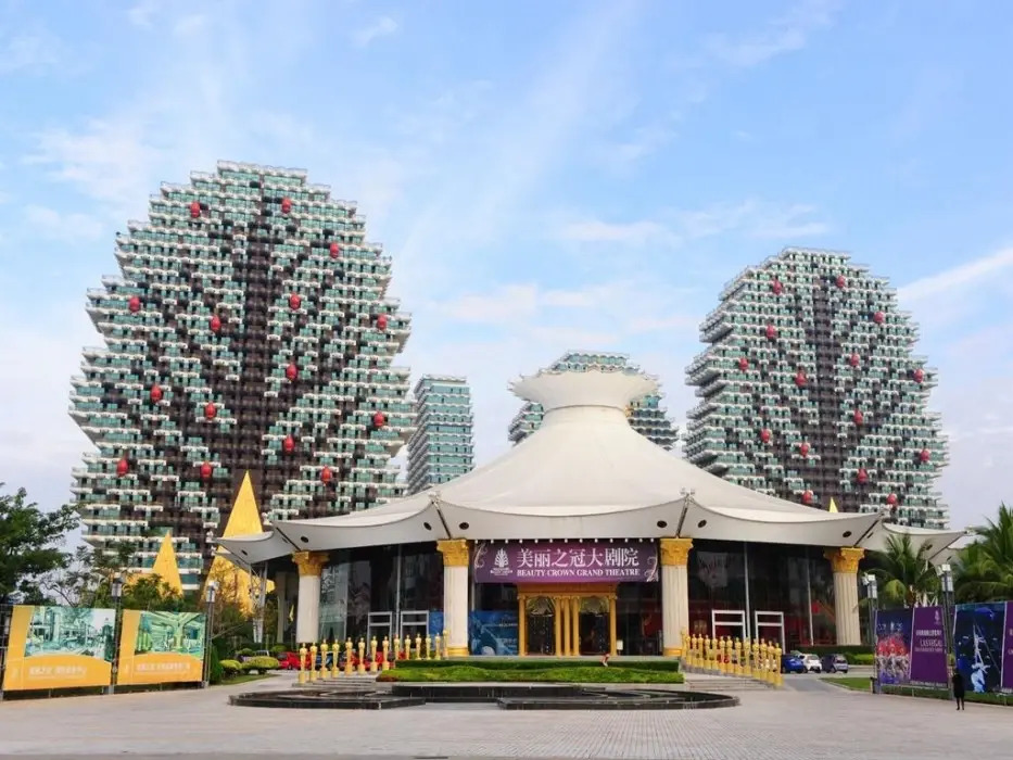 Beauty Crown Hotel — фото 1