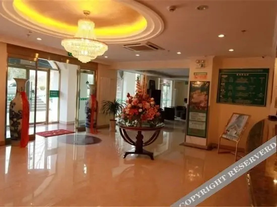 Пекин: GreenTree Inn (Fangshan Changyang California Water County Aerospace Third Hospital)