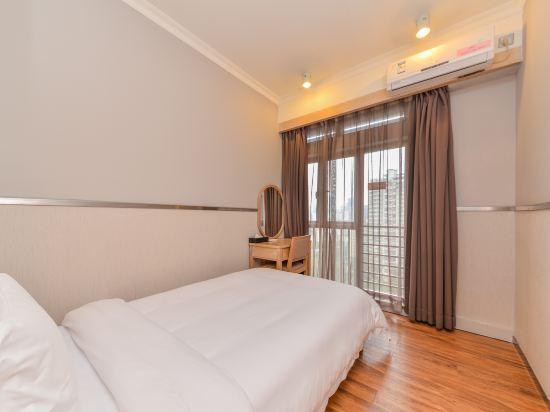 Шэньчжэнь: New Year Hotel