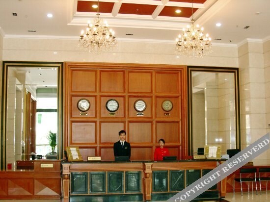 Шэньчжэнь: New Year Hotel