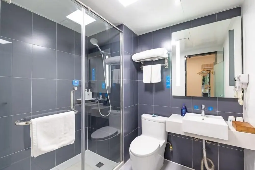 Наньтун: Hanting Hotel Qidong Wenfeng Dashijie