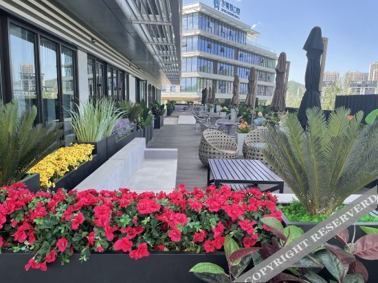 Atour Hotel Yanan Luyi Park — фото 1