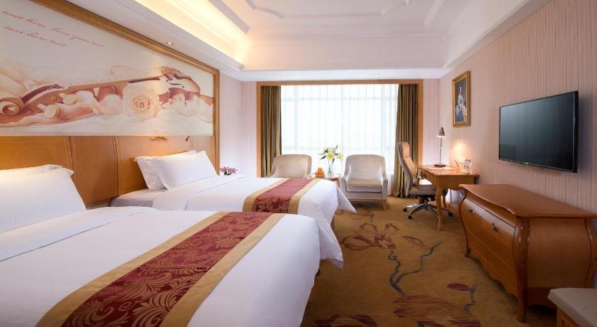 Шанхай: Vienna International Hotel Shanghai Pudong New District Dishui Lake Univeristy City