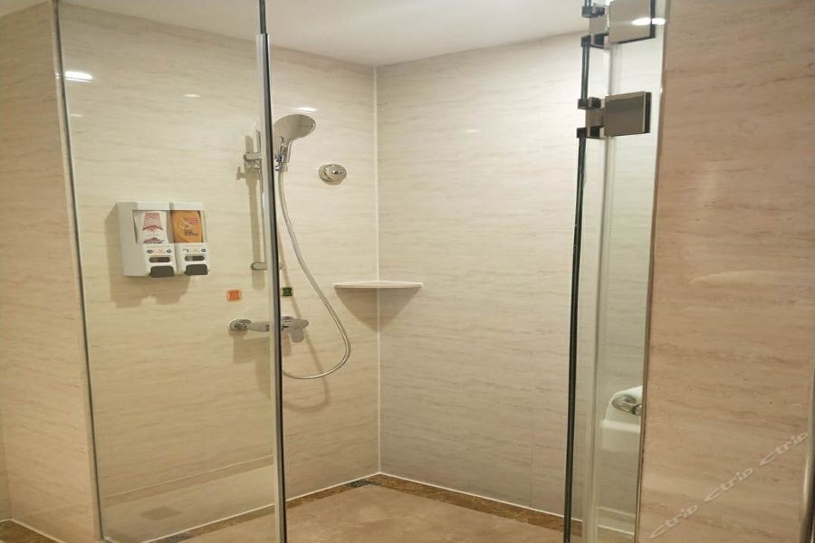 Шанхай: Vienna International Hotel Shanghai Pudong New District Dishui Lake Univeristy City