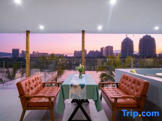 Цзинхун: Suliya River View Resort Hotel (Jinghong Gaozhuang West Shuangjing Starlight Night Market Branch)