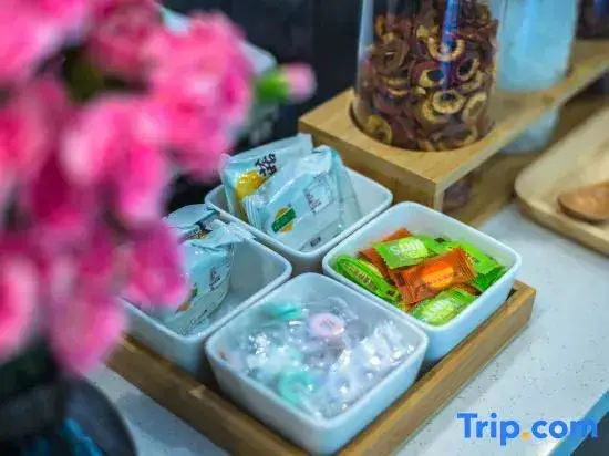 Шэньчжэнь: Hanting Hotel (Shenzhen Huaqiangbei Yannan Metro S