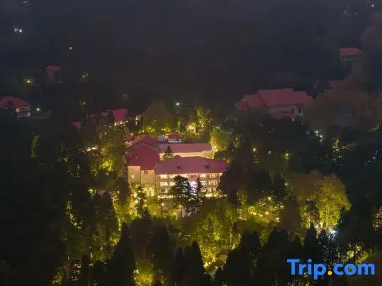 Цзюцзян: Lushan Hotel